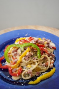 Spaghetti alla "Scaramouche": prosciutto cotto e peperoni